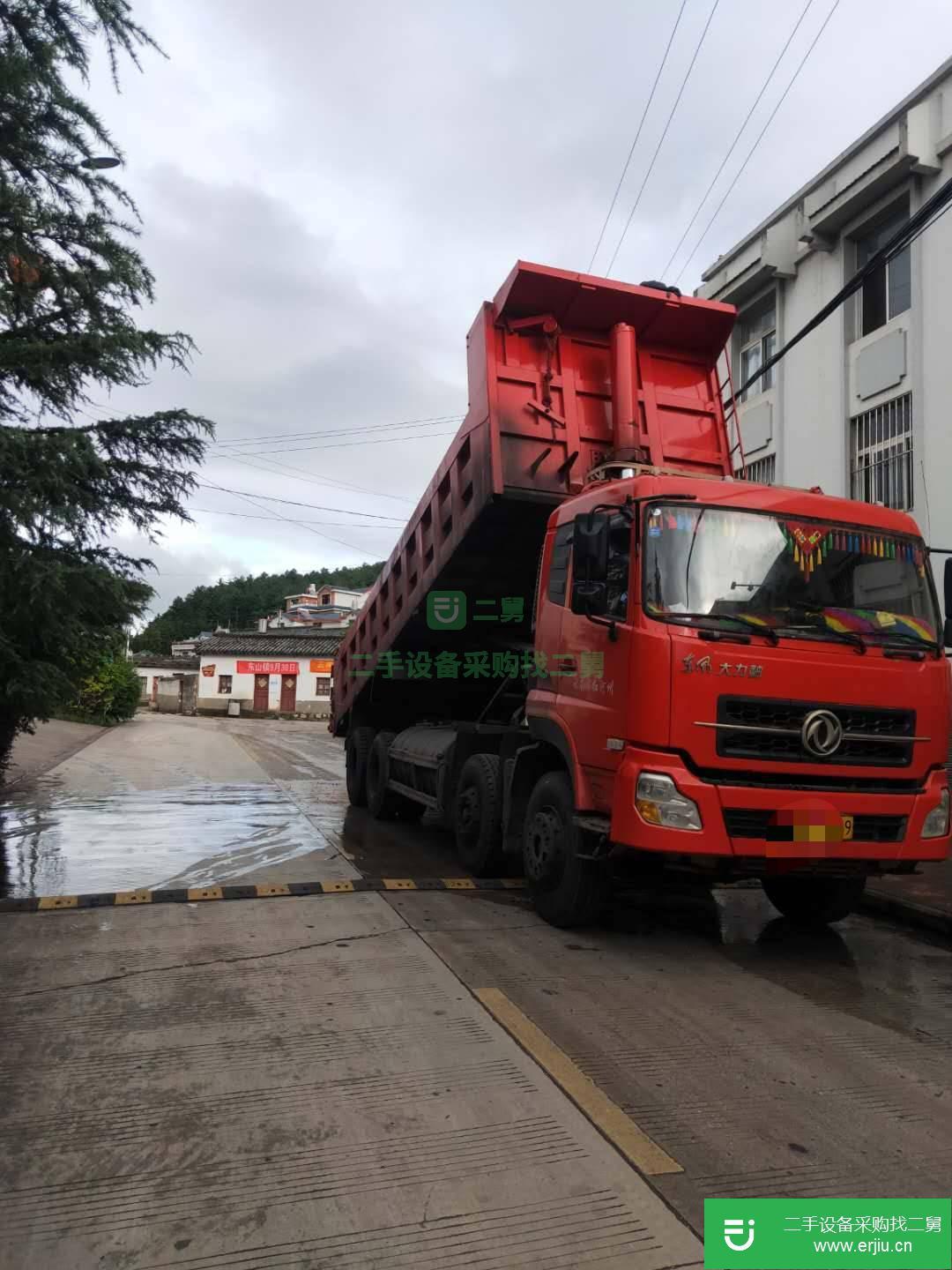 云南出售二手東風(fēng)340馬力自卸車