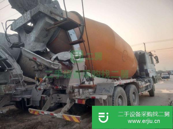 山東出售15年后八輪德龍攪拌車 國四 大12方 375馬力