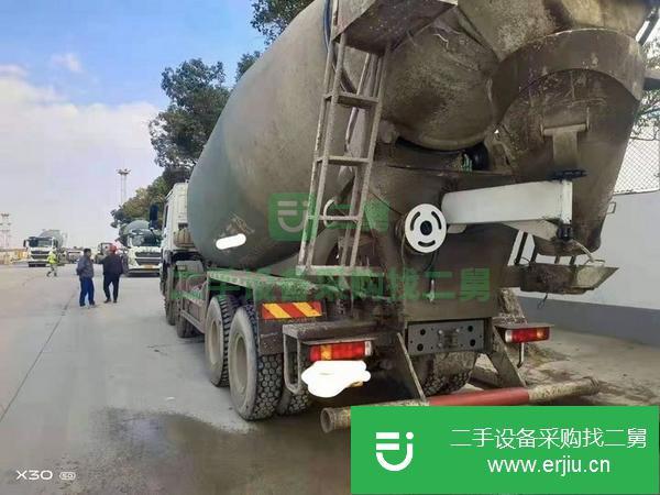 山東出售二手豪沃大20方攪拌車可分期付款包提檔過戶