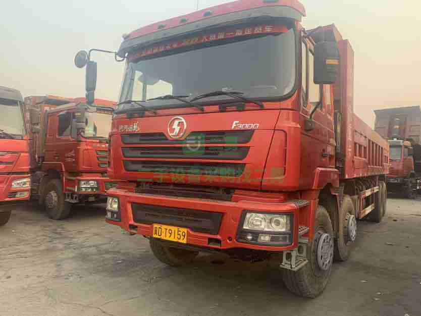 出售13年全手續8.6米德龍前四后八自卸車