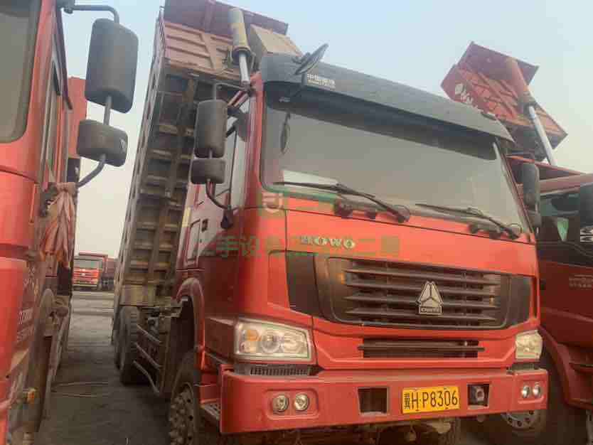出售13年全手續(xù)6米豪沃后八輪自卸車
