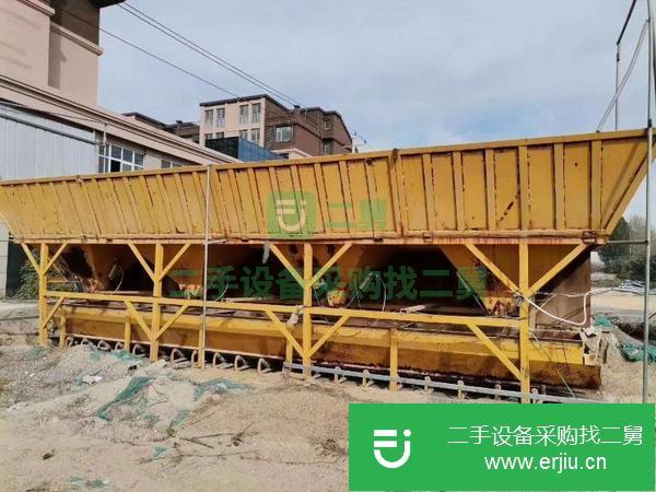 山東出售建凱75攪拌站一套,三個100噸水泥倉。