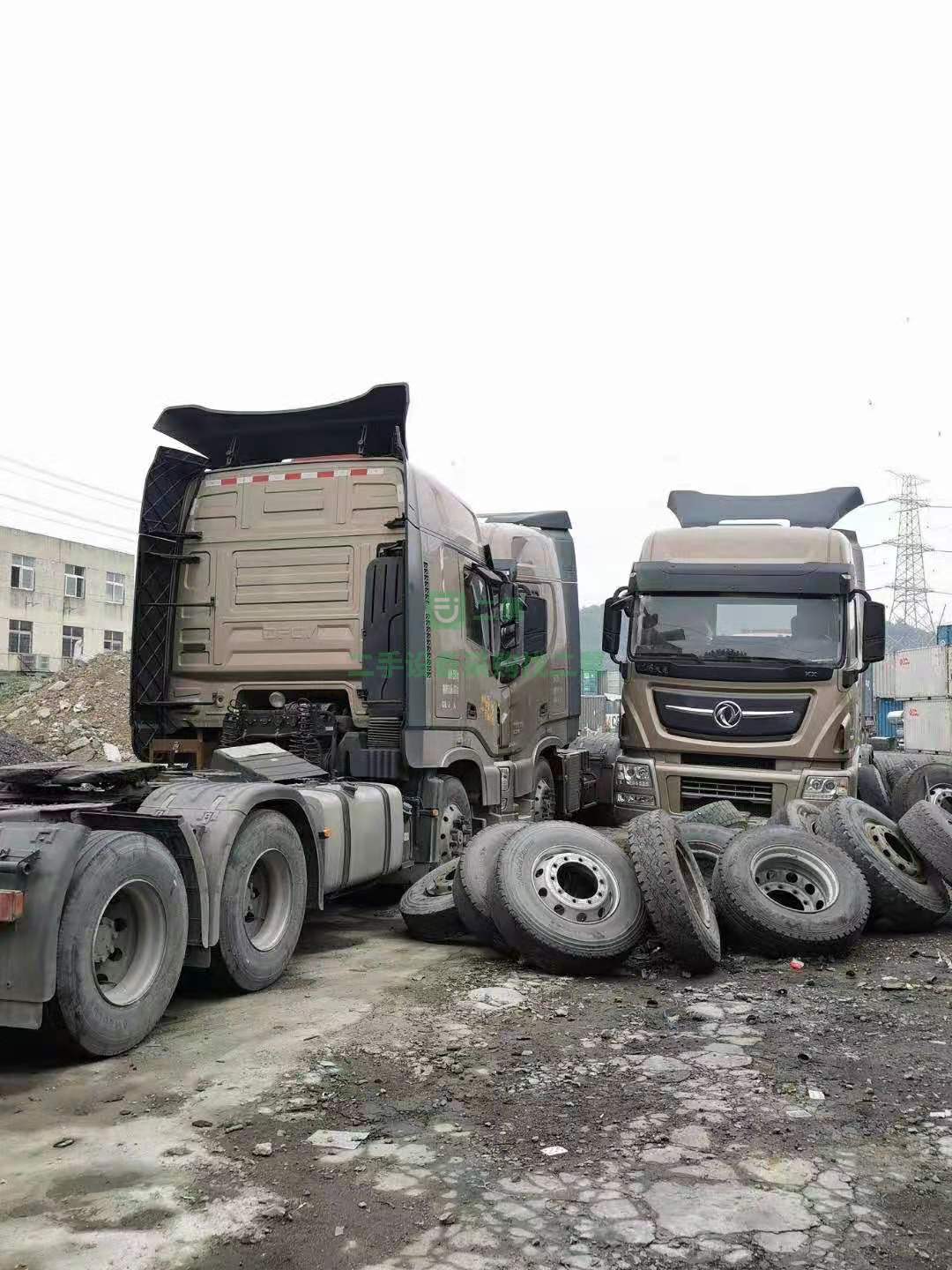 出售兩臺法院查封天龍旗艦520馬力牽引車