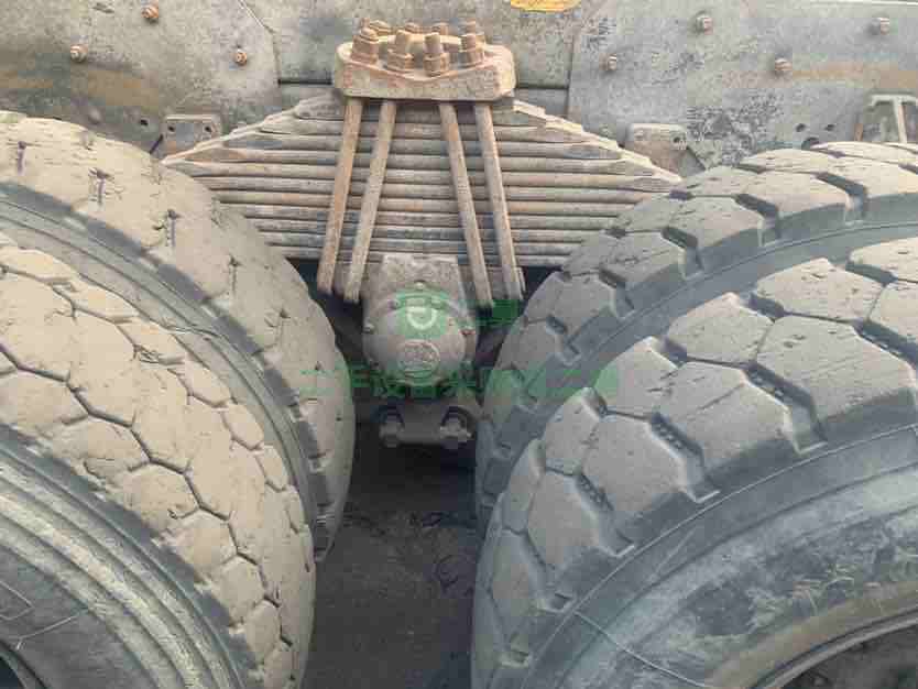 出售13年全手續(xù)6米豪沃后八輪自卸車