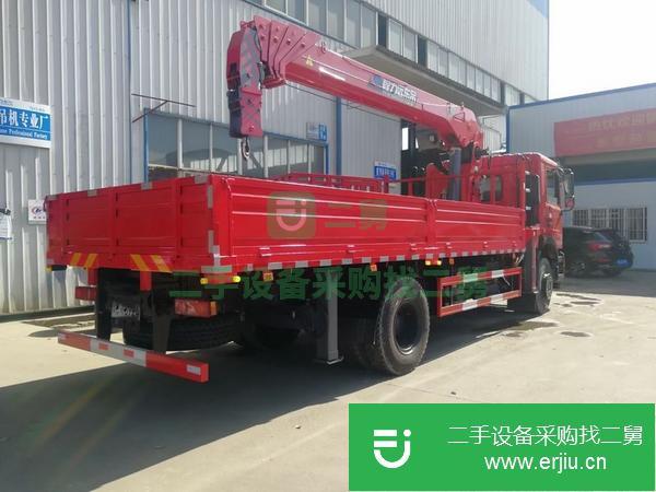 湖北出售二手東風暢行后八輪國五240馬力隨車吊