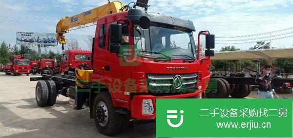 湖北出售二手東風D17單橋隨車吊配徐工8噸吊機可分期包上戶