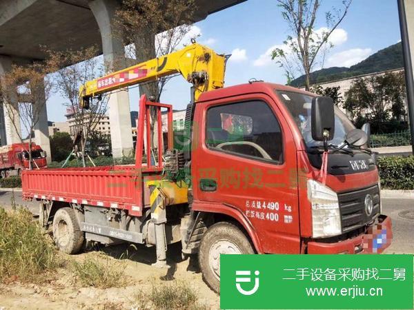 湖北出售二手藍牌徐工3.2噸130馬力隨車吊