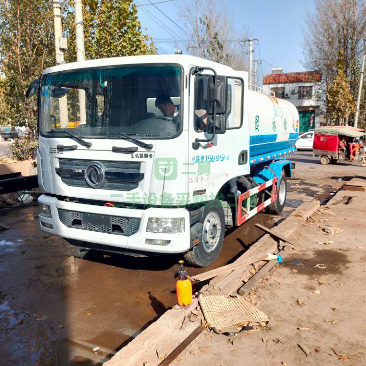 東風多利卡12方灑水車