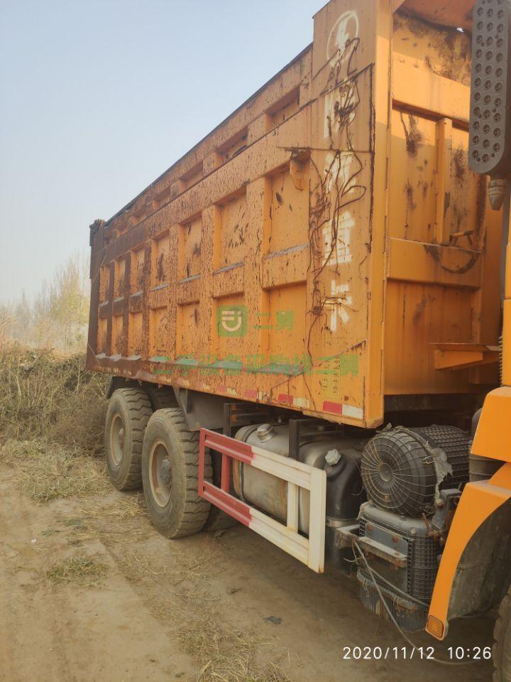 出售18年無戶5.8米德龍F3000后八輪自卸車，漢德橋12速，大箱底十六邊十四厚