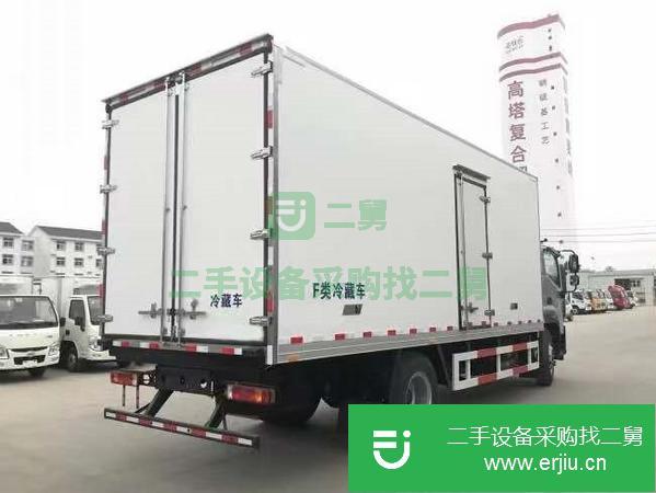 湖北出售二手福田歐馬可6.8米185馬力肉鉤冷藏車