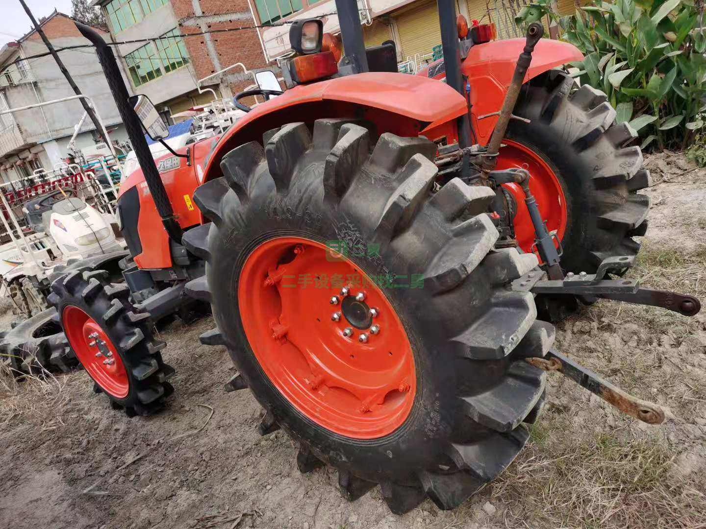 出售一臺12年進口久保田M704拖拉機，車況精品