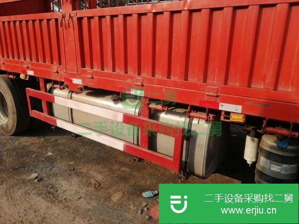 山東出售二手19年解放J6L6米8國五高欄240馬力載貨車