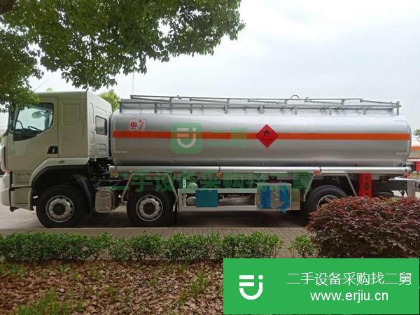 遼寧出售二手柳汽乘龍小三軸20.5方鋁合金油罐車