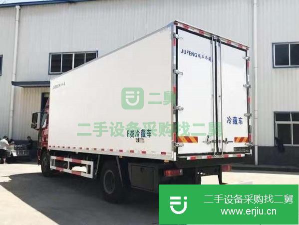 湖北出售二手一汽解放J6L240馬力6.8米高頂雙臥蔬菜水果冷藏車
