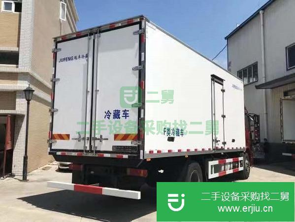 湖北出售二手一汽解放J6L240馬力6.8米高頂雙臥蔬菜水果冷藏車