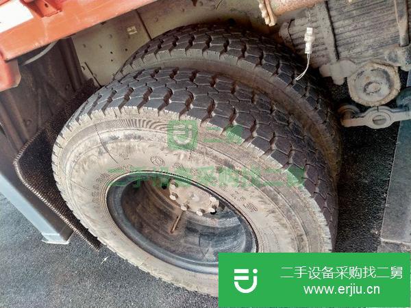 黑龍江出售二手東風(fēng)天龍隨車吊上裝三一14噸吊機(jī)