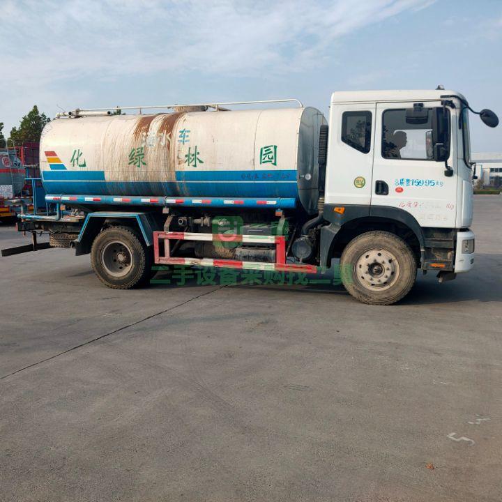 東風多利卡12方灑水車