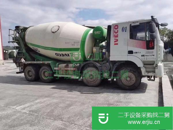福建出售二手18年10月紅巖輕量化15方攪拌車