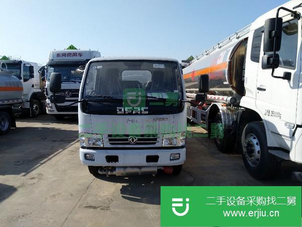 湖北出售二手東風多利卡油罐車朝柴102馬力