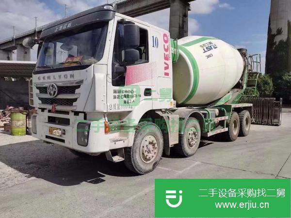 浙江出售二手上汽紅巖輕量化15方攪拌車車況精品