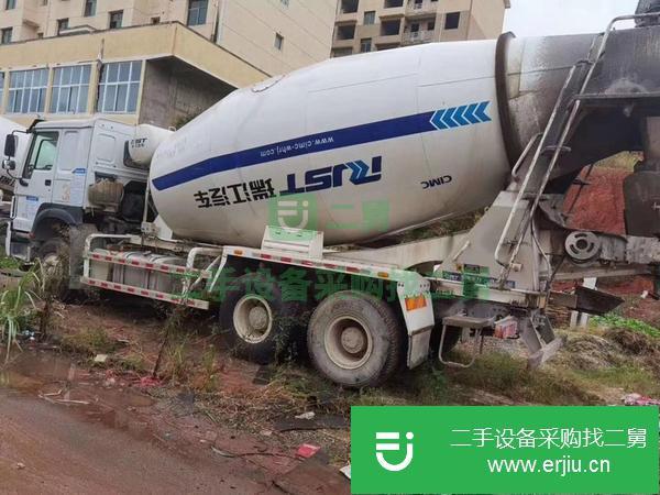 山東出售二手18年豪沃16方攪拌罐車