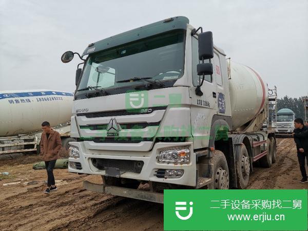 青海出售二手19年重汽豪沃前四后八國五380馬力20方攪拌罐車