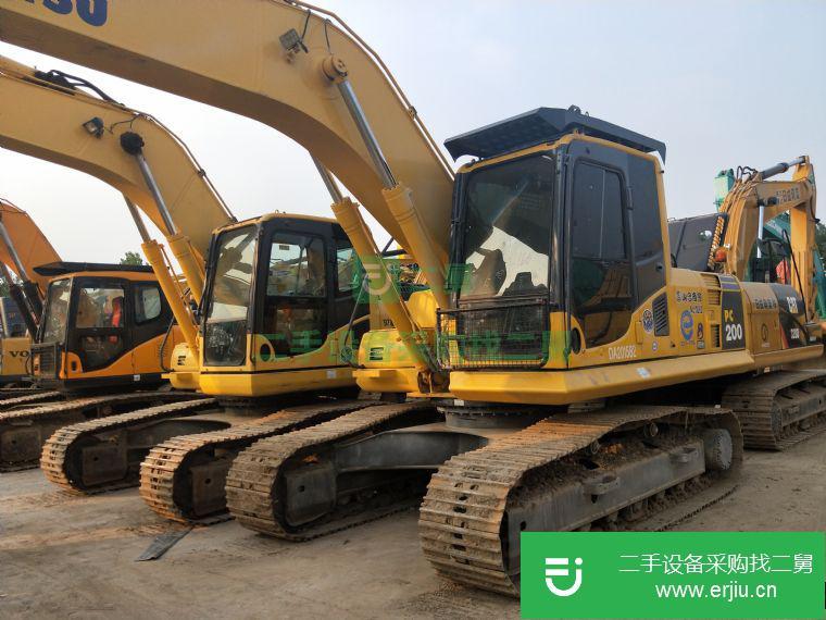 上海出售二手小松PC240-8挖掘機 手續齊全包運