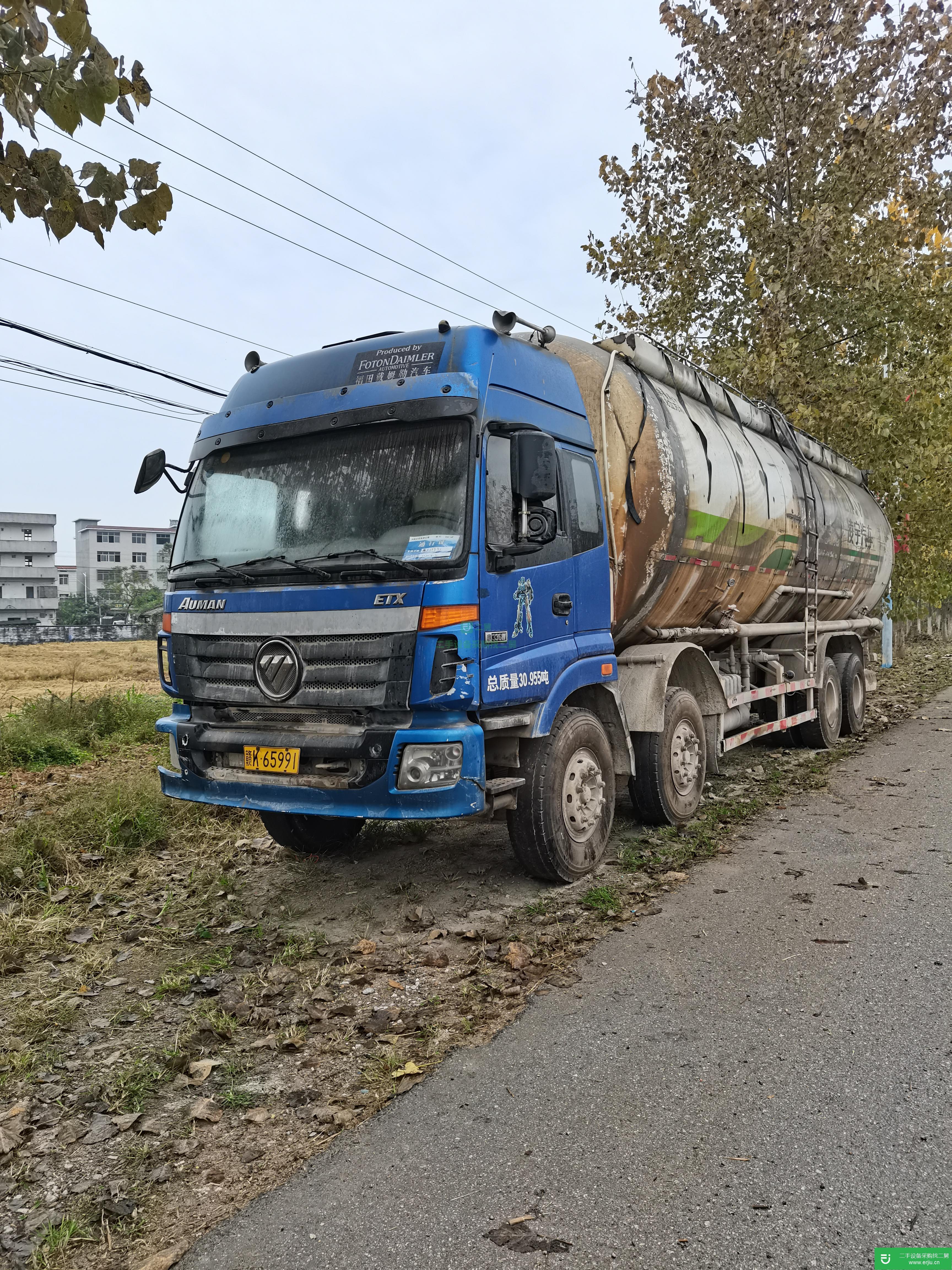 江西出售二手福田歐曼粉粒物料運輸車336馬力