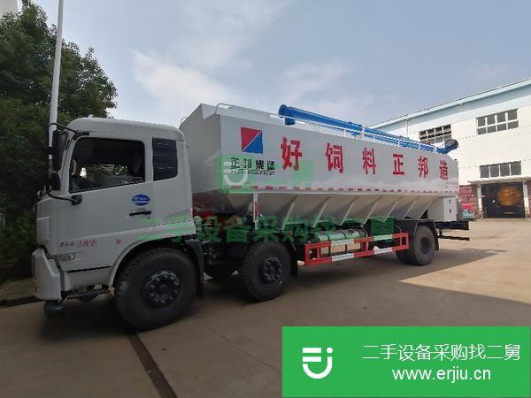 新疆出售二手東風(fēng)多利卡12方散裝飼料運(yùn)輸車(chē)