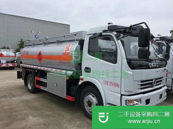 湖北出售二手東風8噸油罐車軸距3800mm朝柴156馬力發動機