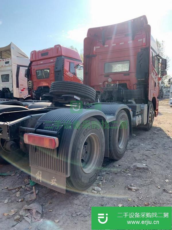山東出售解放牽引車，460馬力濰柴發動機