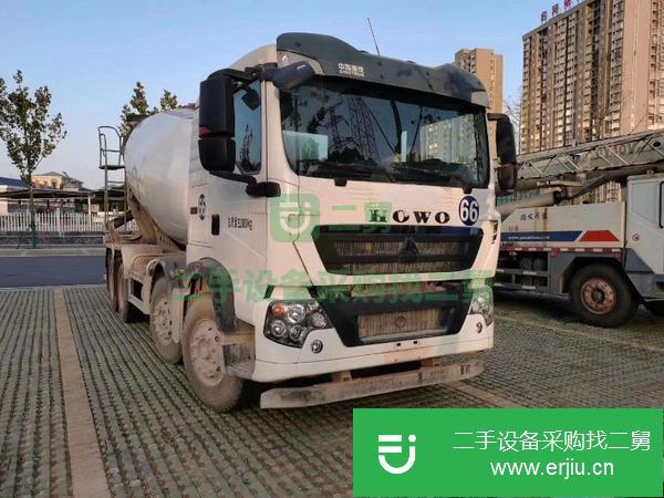 江西出售二手14方輕體豪沃攪拌車，實表1萬多公里