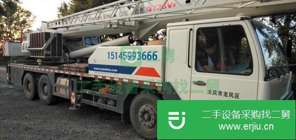 黑龍江出售二手12年4月中聯(lián)藍(lán)色關(guān)愛汽車吊