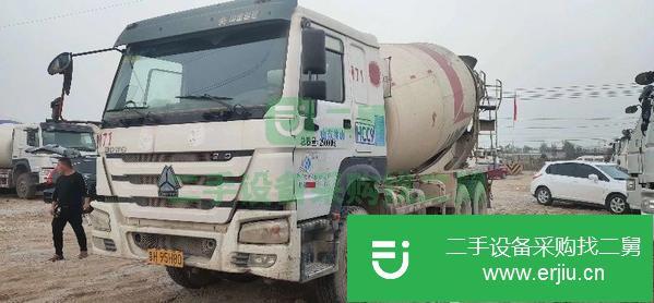 山東出售二手豪沃后八輪國四14方攪拌罐車