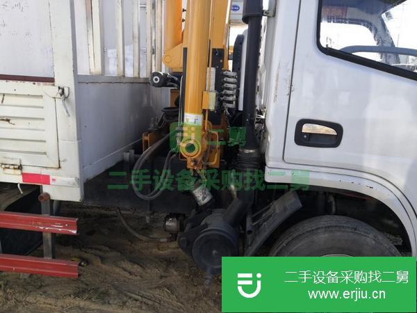 湖北出售二手東風(fēng)3.2噸隨車吊朝柴115馬力