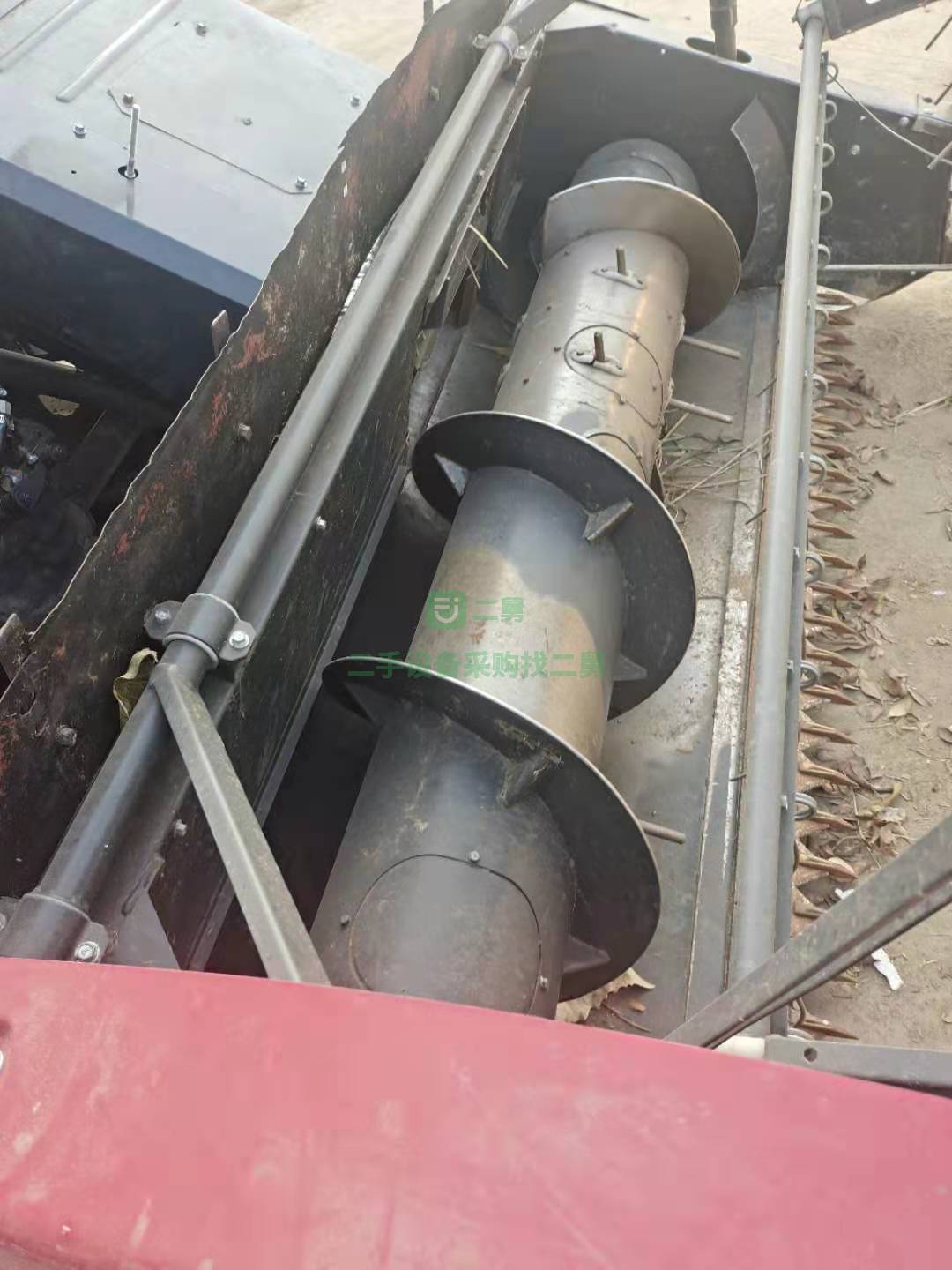 出售一臺18年758型號的收割機，機子9成新
