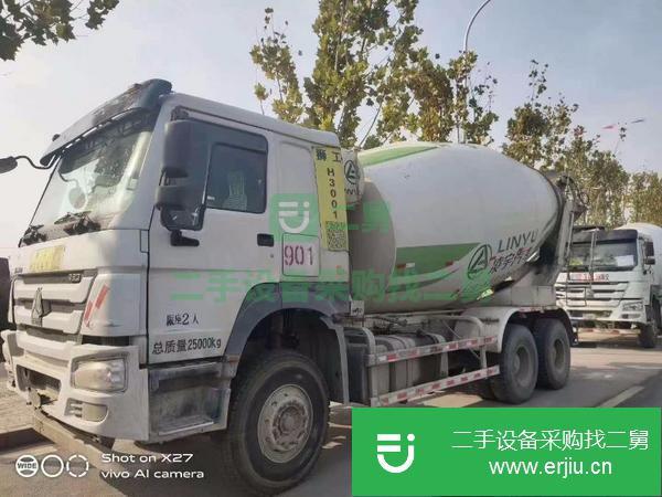 云南出售二手豪沃18年國五十四方攪拌罐車