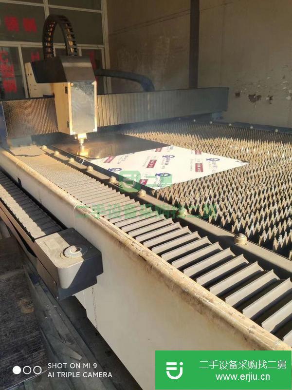 江蘇出售二手4000瓦中亞光纖激光切割機