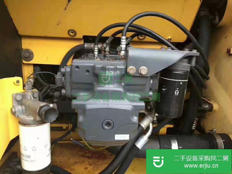 上海出售二手小松240-8挖掘機(jī)