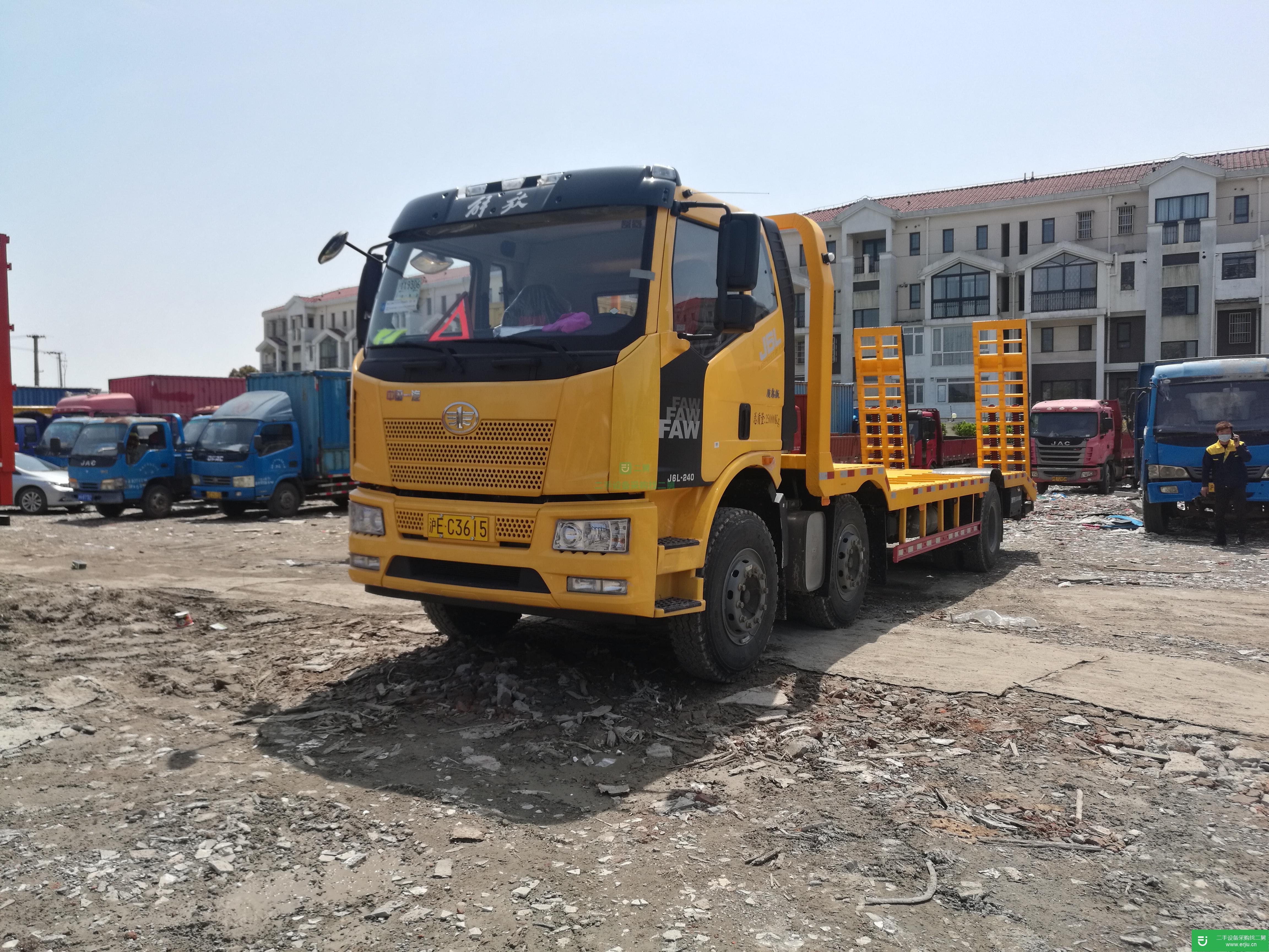 上海出售二手解放J6L平板運(yùn)輸車