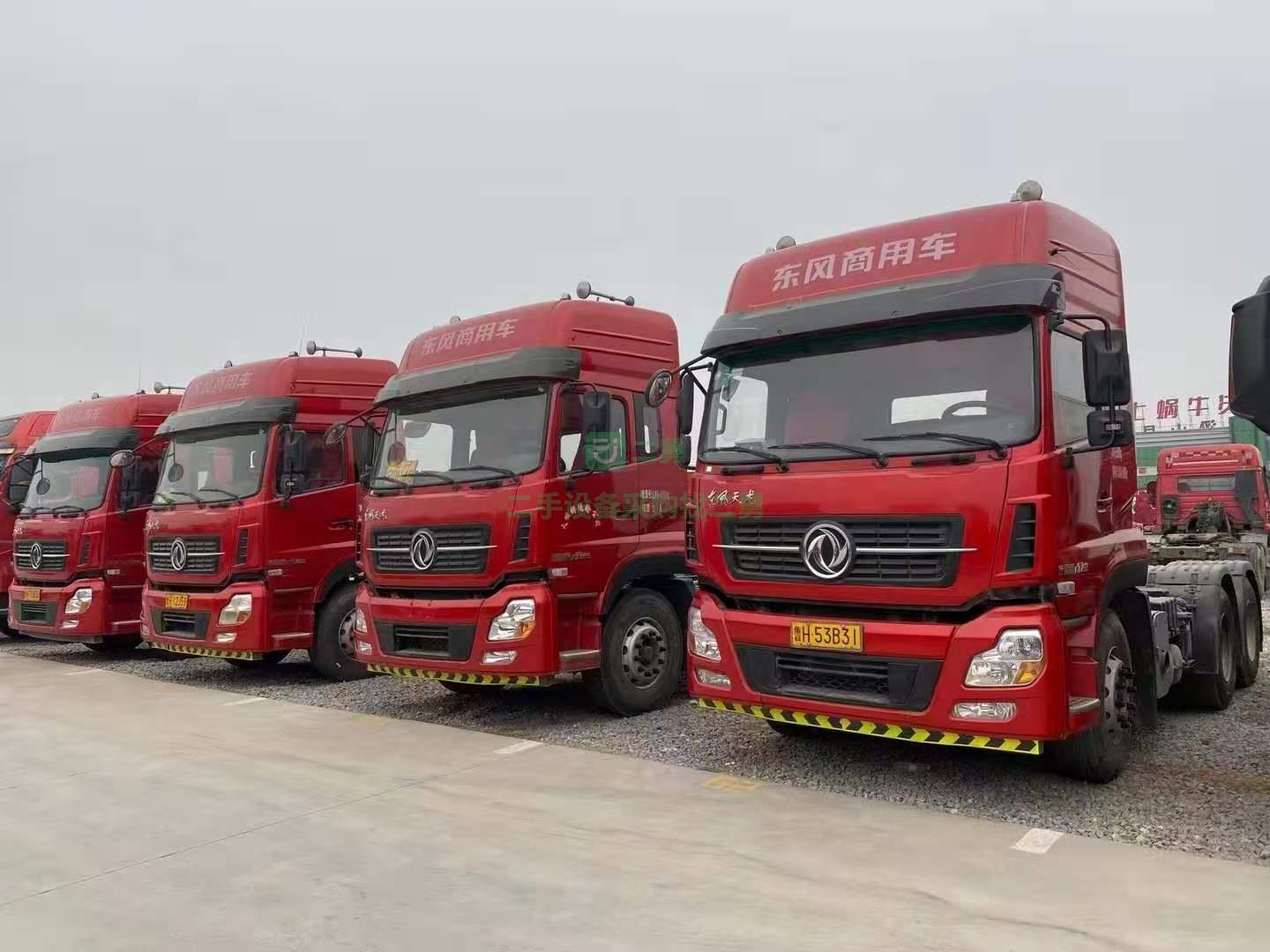 出售19年3月上牌的東風天龍牽引車，420馬力雷諾發動機