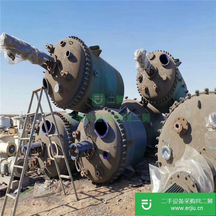 山東出售二手搪瓷反應(yīng)釜