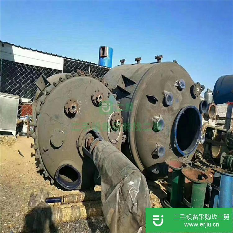 山東出售二手搪瓷反應(yīng)釜