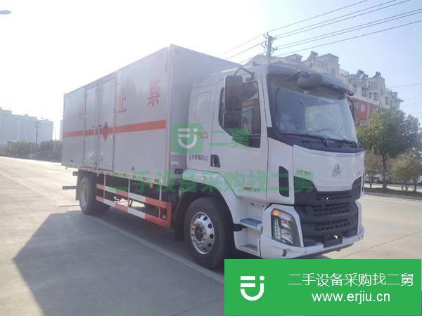 廣西出售二手東風柳汽單橋國五易燃液體廂式運輸車