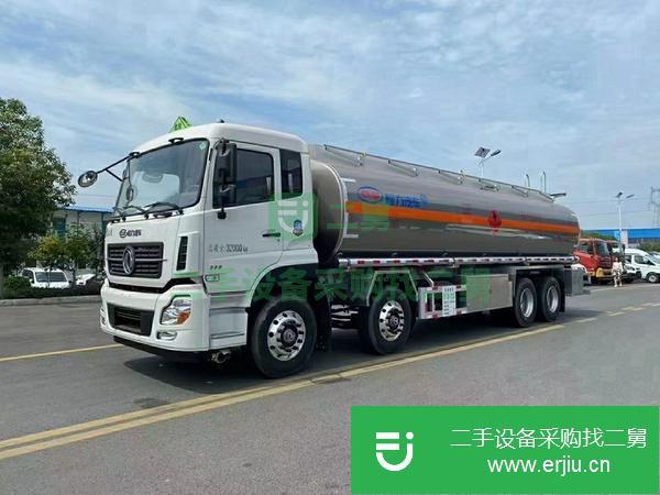 湖北出售二手東風天龍前四后八鋁合金油罐車