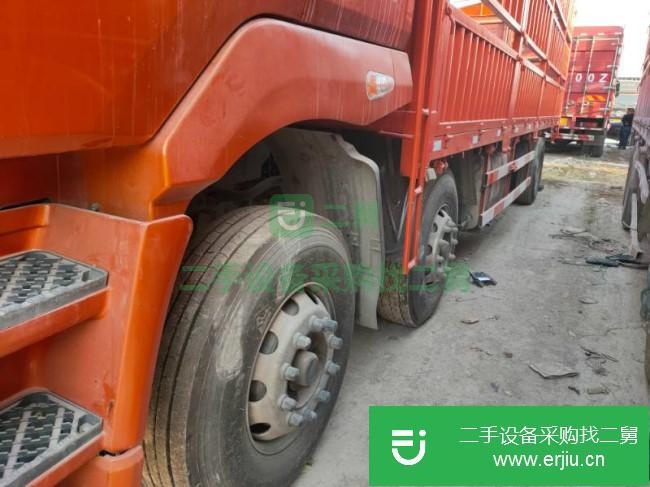 江西出售二手東風柳汽9.6米前四后四貨車