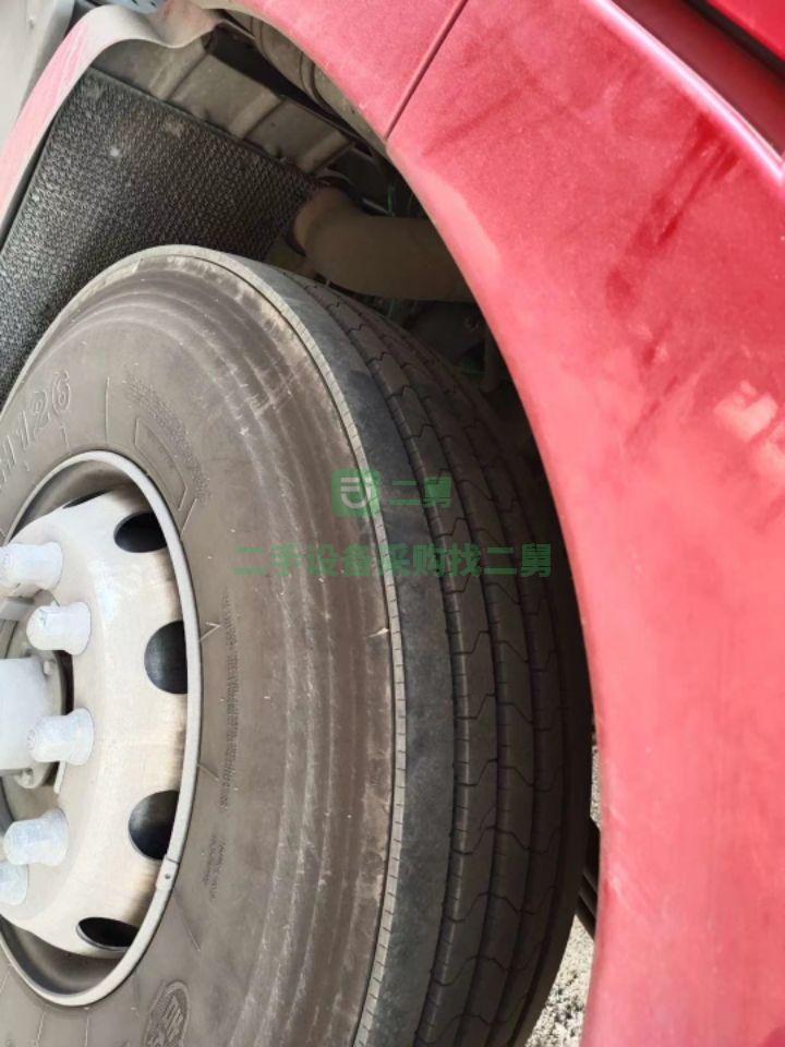 出售二手的歐曼IST430馬力9.6米高欄牽引車