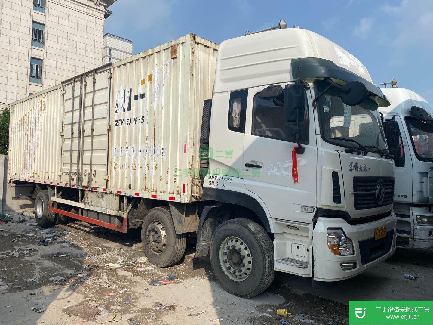 上海出售二手東風天龍箱式貨車