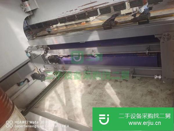 江蘇出售二手百超160/3200折彎機