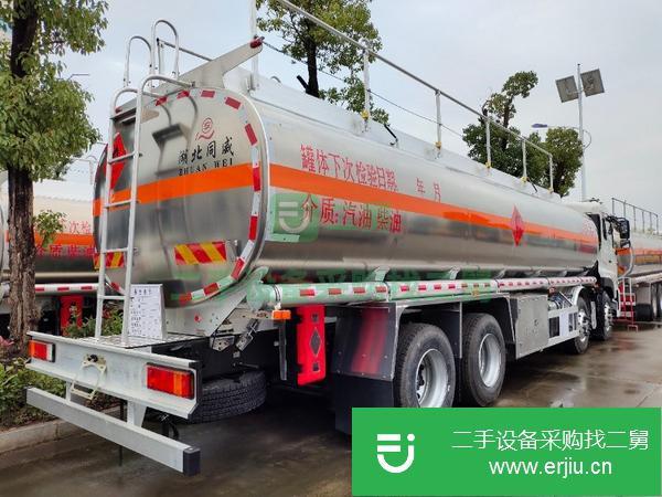 福建出售二手東風天龍前四后八加油車